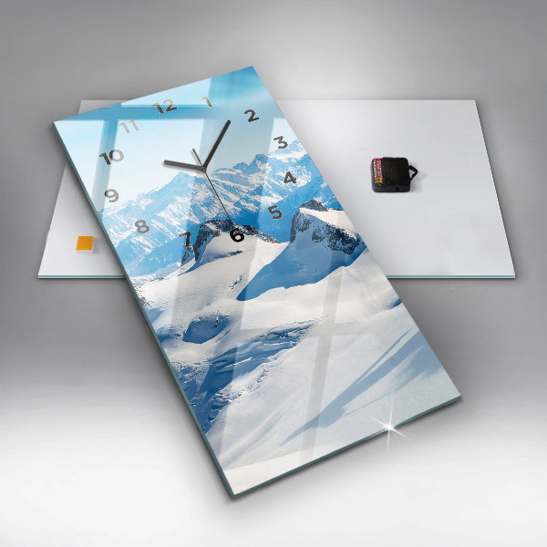 Horloge rectangulaire verticale Skieur dans les Alpes
