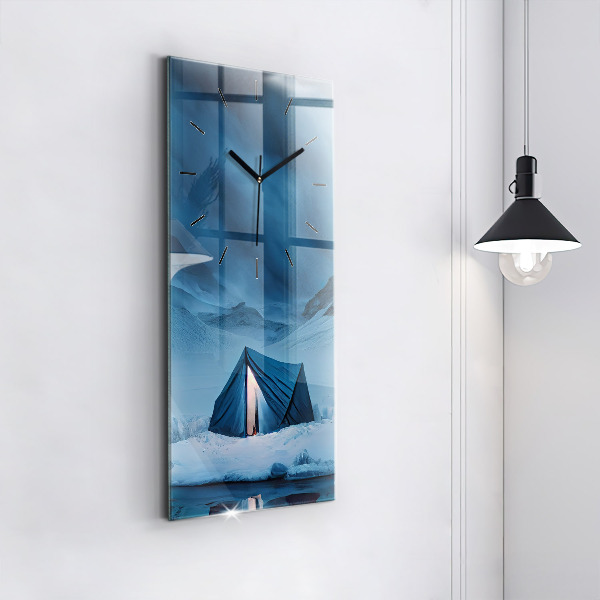 Horloge murale verticale 'Tente dans les montagnes d''Islande'