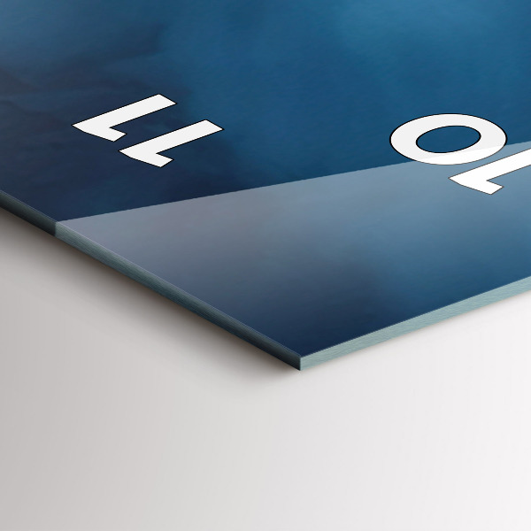 Horloge murale verticale 'Tente dans les montagnes d''Islande'