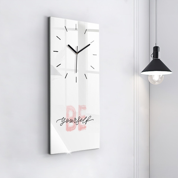 Horloge rectangulaire verticale 'L''inscription Sois toi-même'