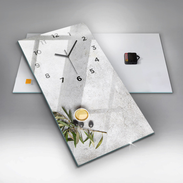 Horloge murale verticale Olives minimalistes