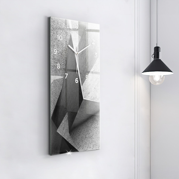 Horloge murale verticale 'Triangles d''abstraction'