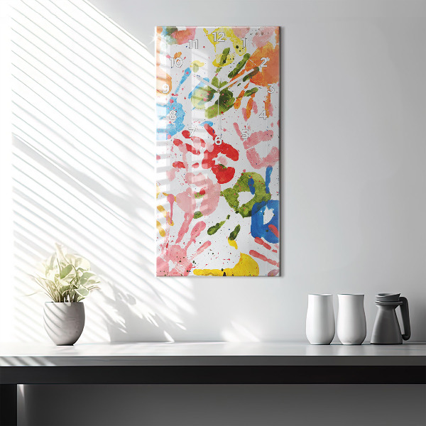 Horloge murale verticale 'Empreintes de mains d''enfants'