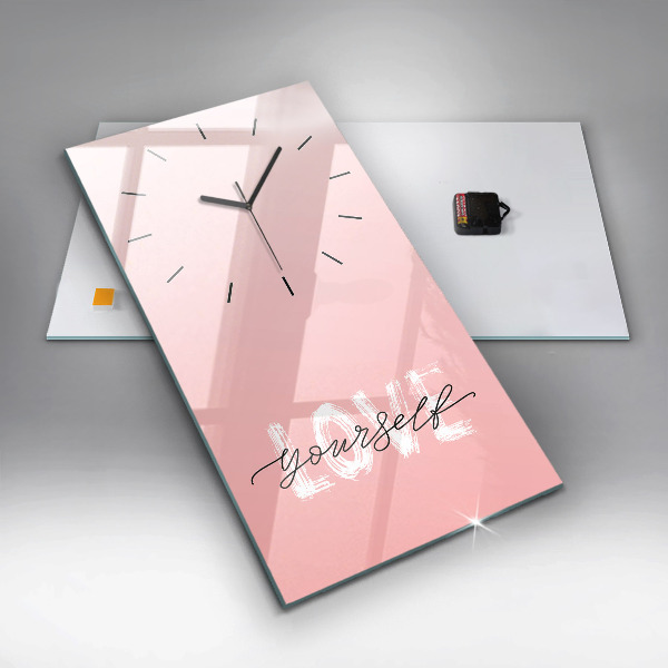 Horloge rectangulaire verticale 'L''inscription Aimez-vous'