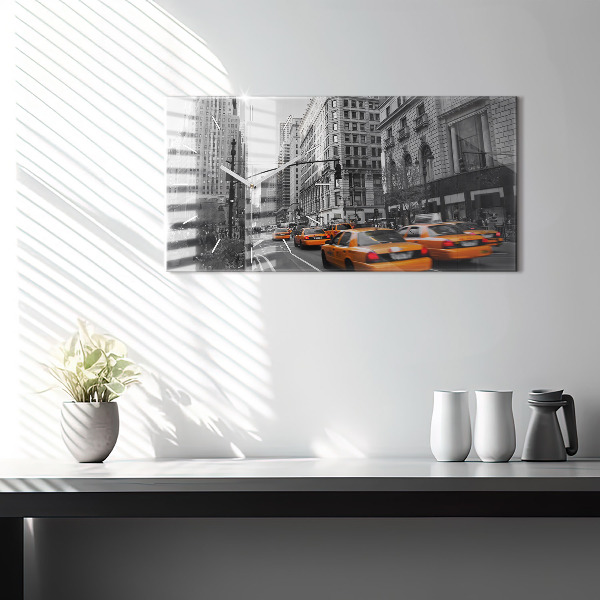 Horloge rectangulaire horizontale Manhattan et les taxis