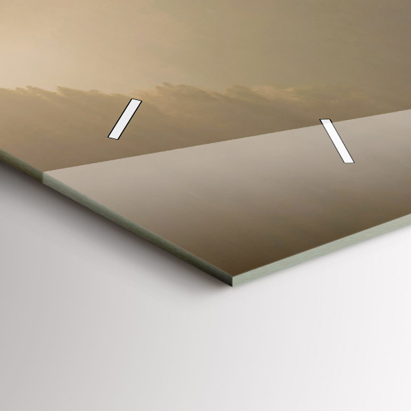 Horloge rectangulaire horizontale Un arbre dans les montagnes