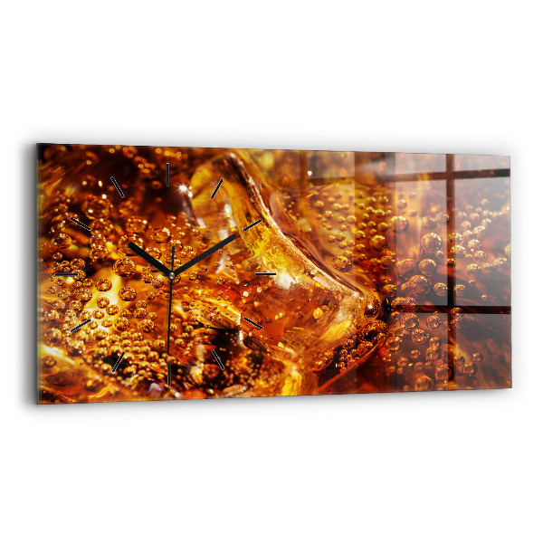 Horloge rectangulaire horizontale Gros plan de la boisson