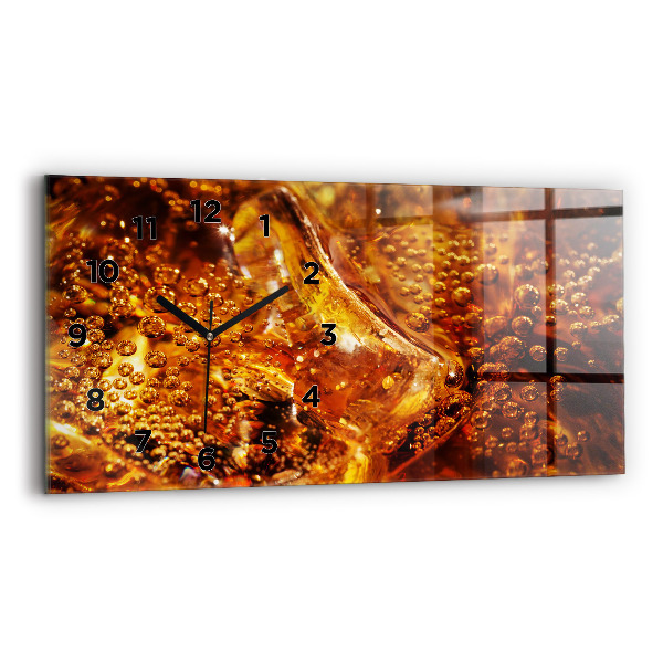 Horloge rectangulaire horizontale Gros plan de la boisson