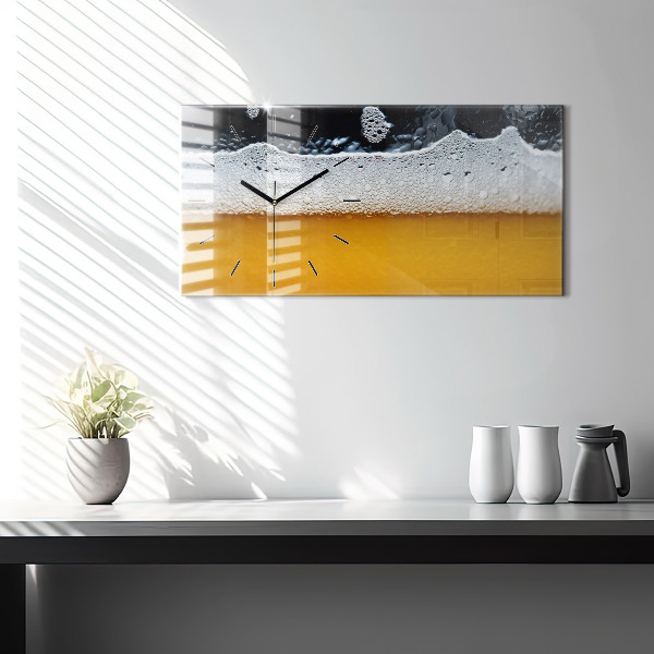 Horloge murale horizontale Gros plan sur la bière