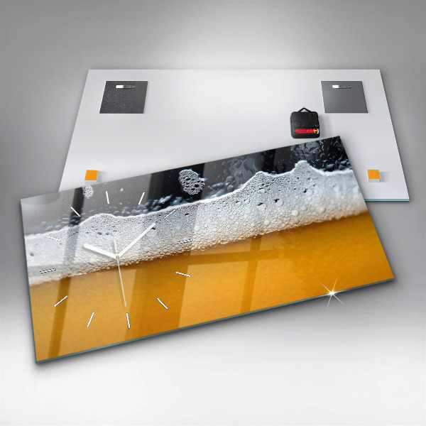 Horloge murale horizontale Gros plan sur la bière