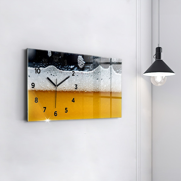 Horloge murale horizontale Gros plan sur la bière