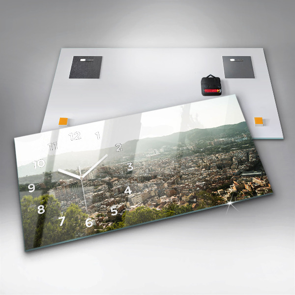 Horloge murale horizontale Vue de Barcelone sur Montjuic