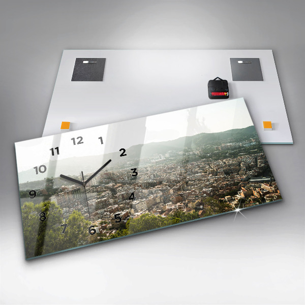 Horloge murale horizontale Vue de Barcelone sur Montjuic
