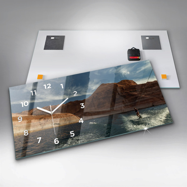 Horloge murale horizontale Personne sur des skis nautiques