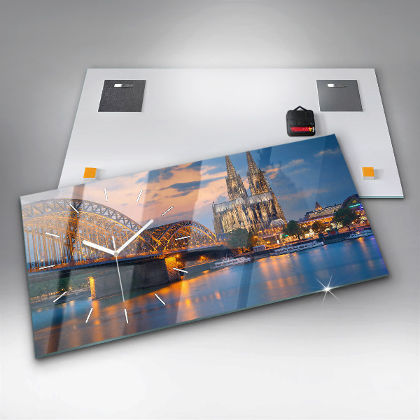 Horloge rectangulaire horizontale Vue de la mairie