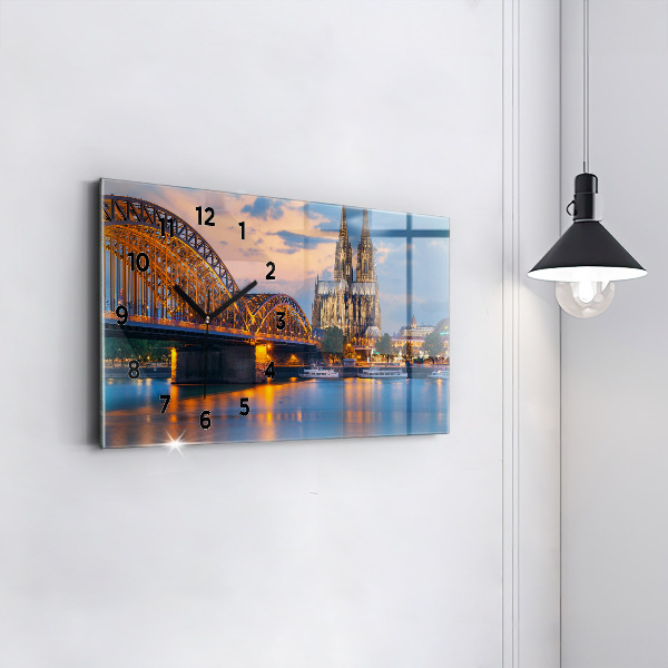 Horloge rectangulaire horizontale Vue de la mairie