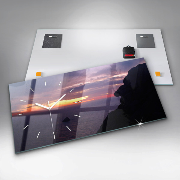 Horloge rectangulaire horizontale Tête de pierre