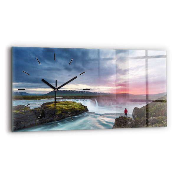Horloge rectangulaire horizontale Paysage avec une cascade