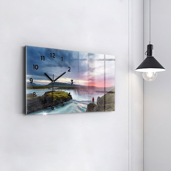 Horloge rectangulaire horizontale Paysage avec une cascade