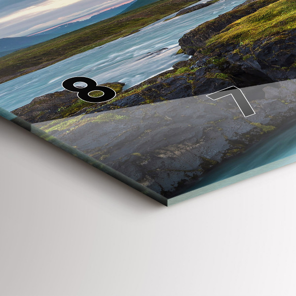 Horloge rectangulaire horizontale Paysage avec une cascade