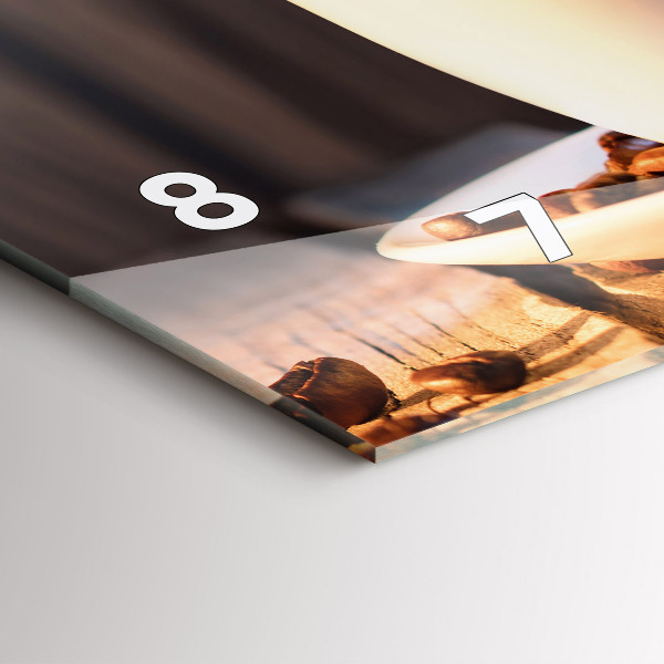 Horloge rectangulaire horizontale Une tasse de café