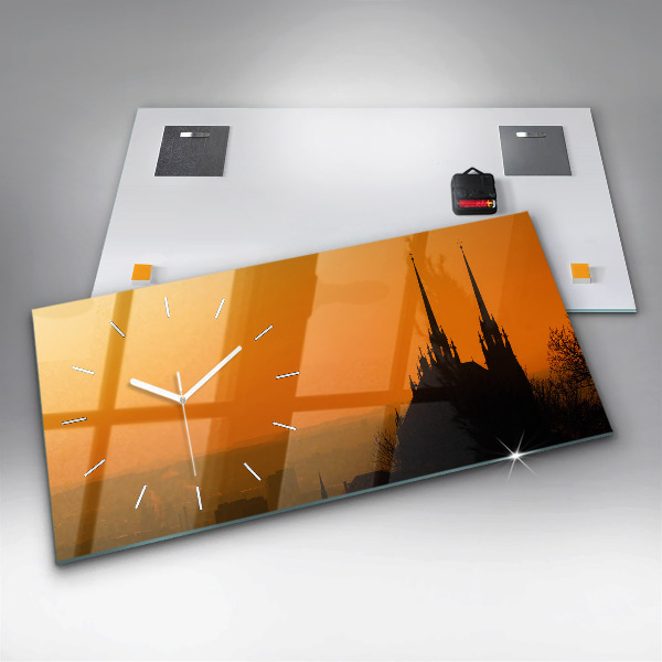 Horloge rectangulaire horizontale Vue de la cathédrale de Brno