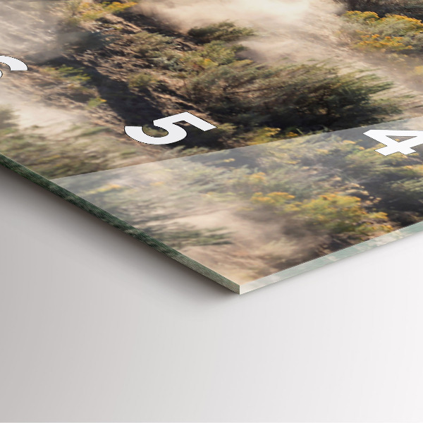 Horloge murale carrée Un troupeau de chevaux au galop