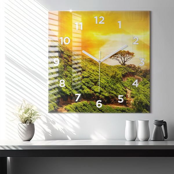 Horloge carrée en verre Colline du thé