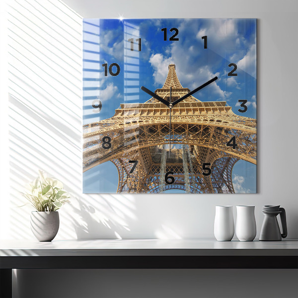 Horloge carrée en verre Tour Eiffel en France