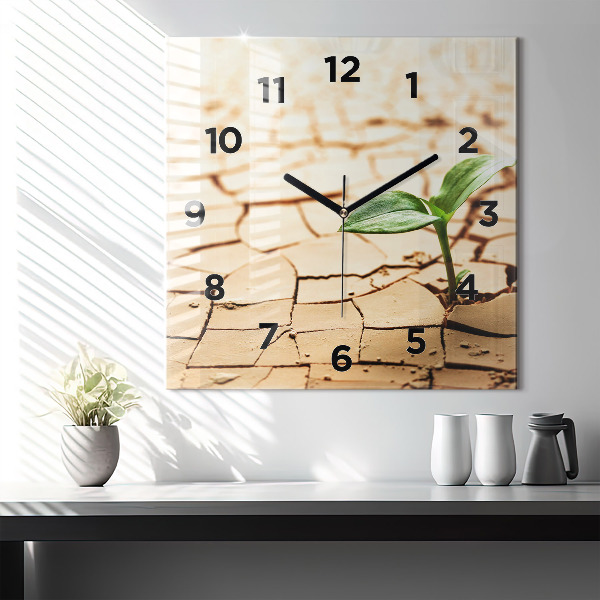 Horloge murale carrée Planter dans un sol sec