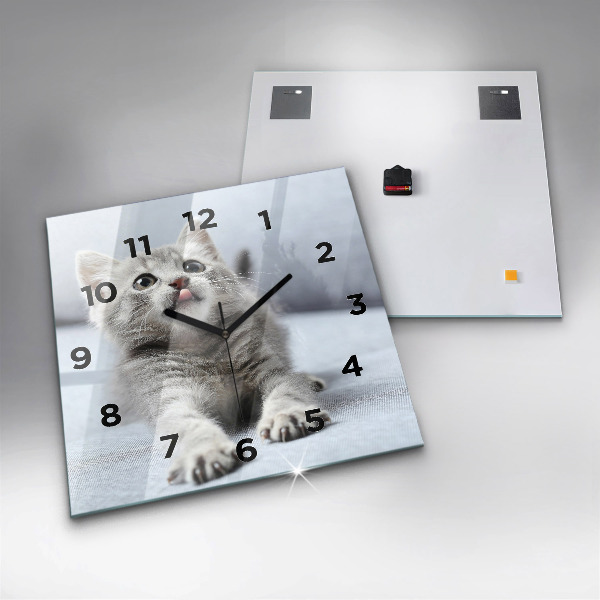 Horloge carrée en verre Chat sur le canapé