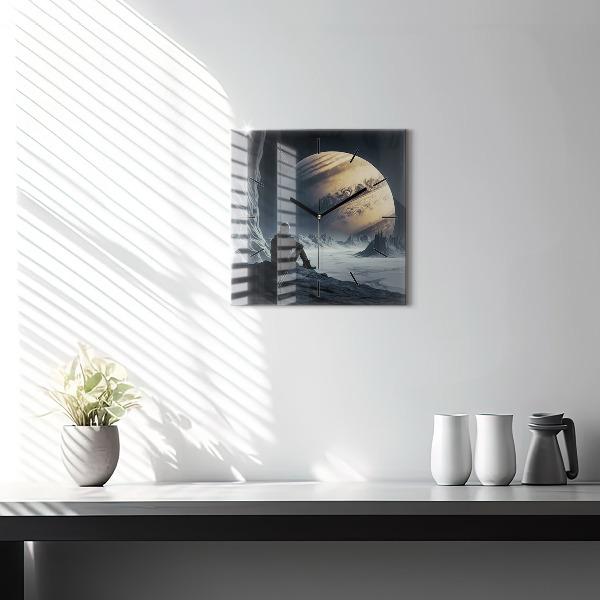 Horloge murale carrée 'L''homme devant la lune'