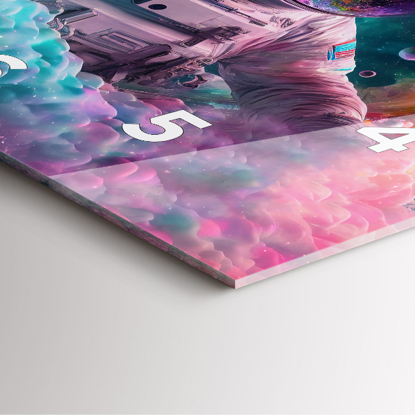 Horloge murale carrée Cosmonaute et nuages colorés