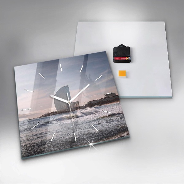 Horloge murale carrée Surfeur de Barcelone