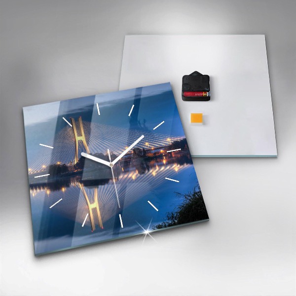 Horloge murale carrée Pont Rędziński à Wrocław