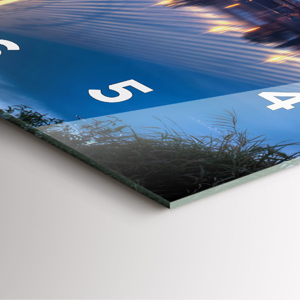 Horloge murale carrée Pont Rędziński à Wrocław