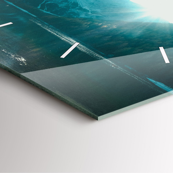 Horloge murale carrée Montagne et rivière en Pologne