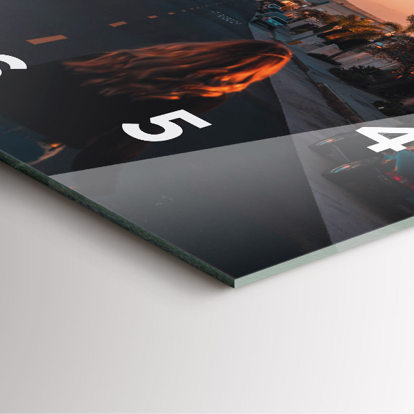 Horloge murale carrée Femme sur la route