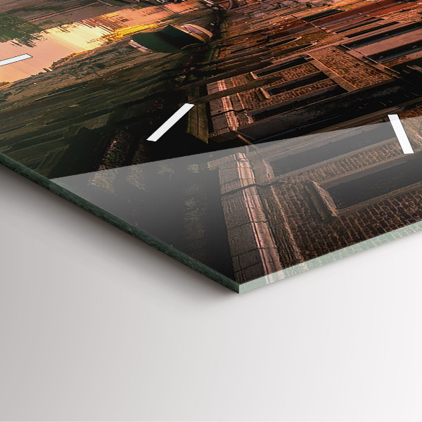 Horloge murale carrée Vue du canal dans la ville