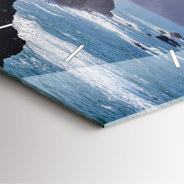 Horloge murale carrée 'Montagnes au bord de l''océan'