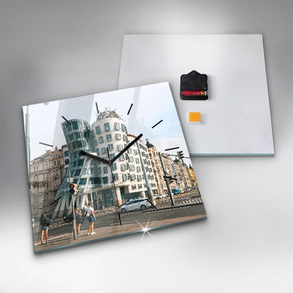 Horloge murale carrée Maison dansante de Prague