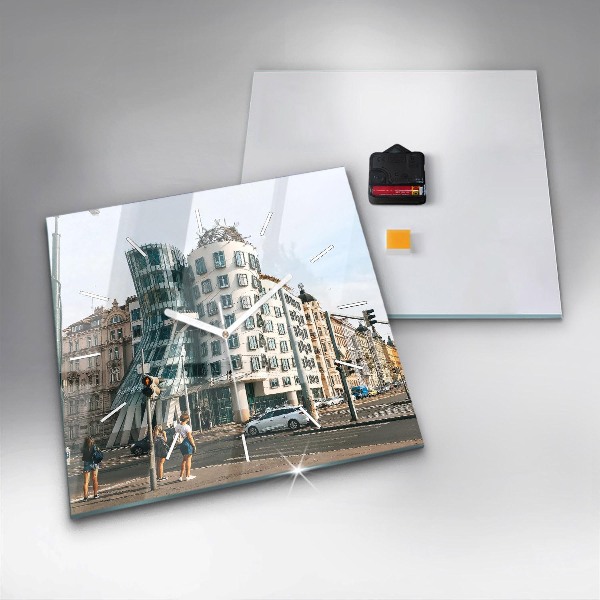 Horloge murale carrée Maison dansante de Prague