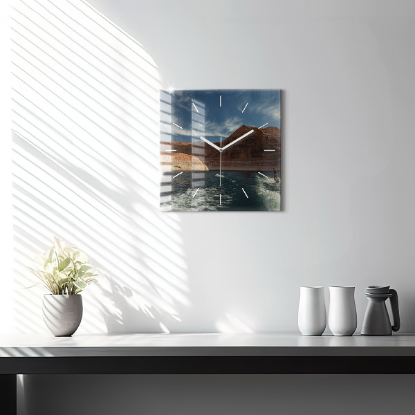 Horloge murale carrée Personne sur des skis nautiques