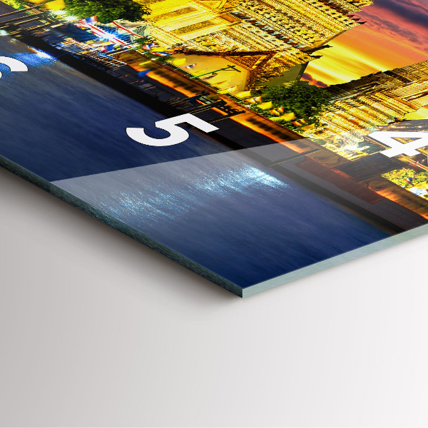 Horloge murale carrée Temple à Bangkok