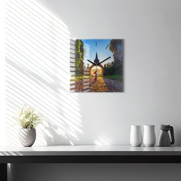 Horloge murale carrée Parc de Surat Thani en Thaïlande