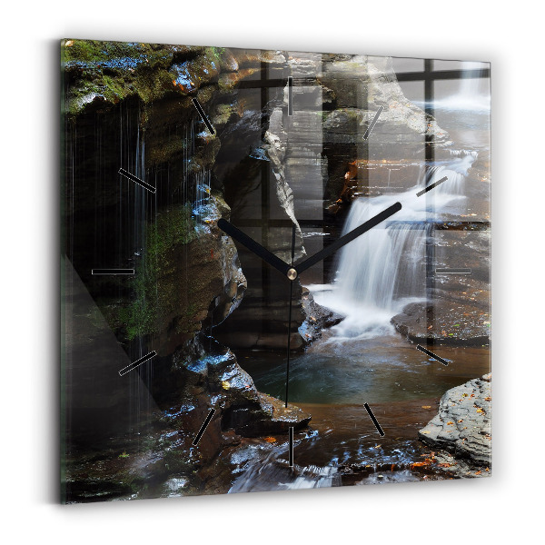 Horloge murale carrée 'Cascade et rochers d''Islande'