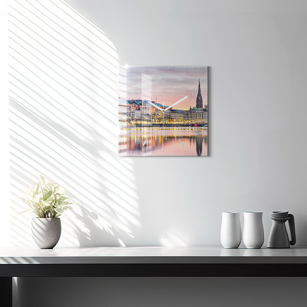 Horloge murale carrée Alster à Hambourg