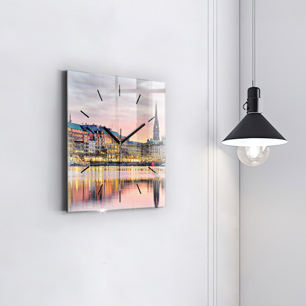 Horloge murale carrée Alster à Hambourg