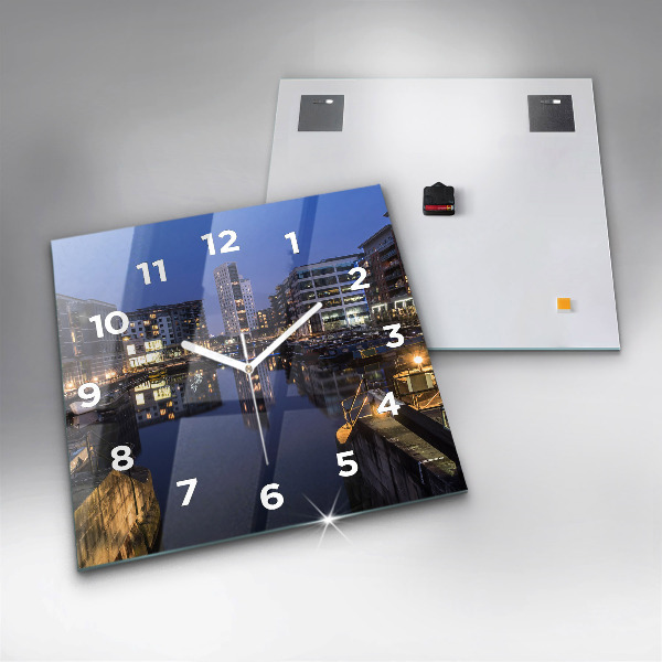 Horloge murale carrée La ville illuminée la nuit