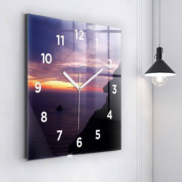 Pendule carrée en verre Tête de pierre